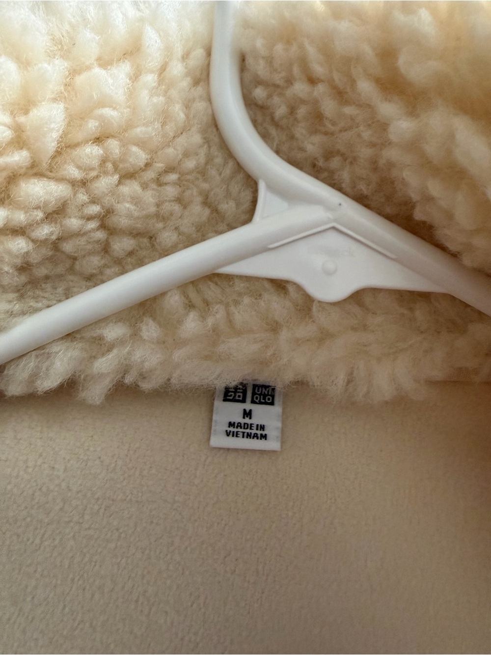 Uniqlo Cream Sherpa Zip Jacket - Picture 2 of 3